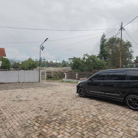 Reddoorz Plus Near Lembang Park & Zoo ภายนอก รูปภาพ