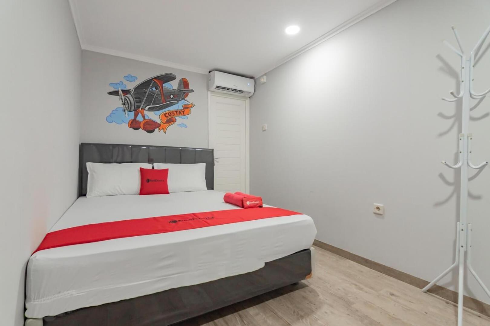 Reddoorz Plus Near Lembang Park & Zoo ภายนอก รูปภาพ