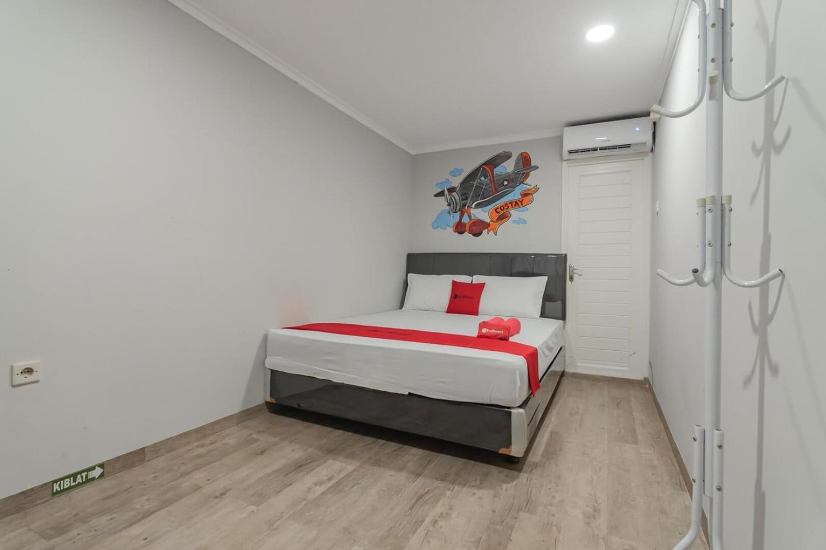 Reddoorz Plus Near Lembang Park & Zoo ภายนอก รูปภาพ